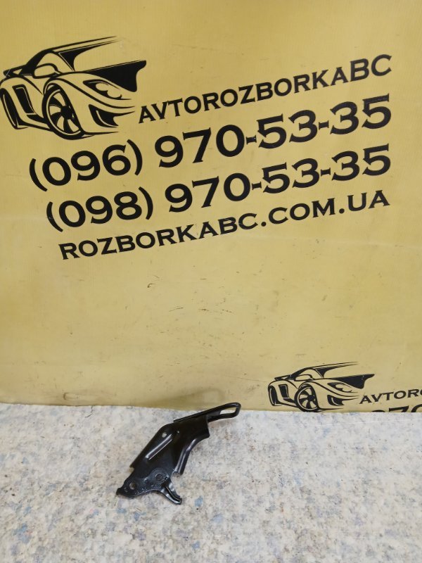 Кронштейн Volkswagen Tiguan 2025 Tiguan 3 2.0 DYLA 5QV885371A Б/У