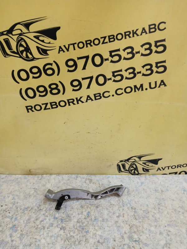 Кронштейн впускного коллектора Volkswagen Tiguan 2025 Tiguan 3 2.0 DYLA 06R129723F Б/У