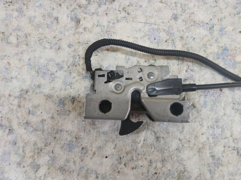 Замок капота Volkswagen Id.4 Pro EDFA Замок капота Volkswagen Id.4 Pro EDFA