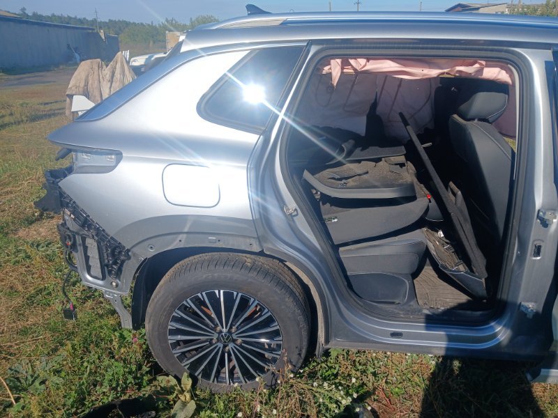 Запчасть четверть (крило) задний правый Volkswagen Tiguan 2025 Tiguan 3 2.0 DYLA 57N 809 606 Б/У Четверть (крило) задний правый Volkswagen Tiguan 2025 Tiguan 3 2.0 DYLA 57N 809 606 Б/У