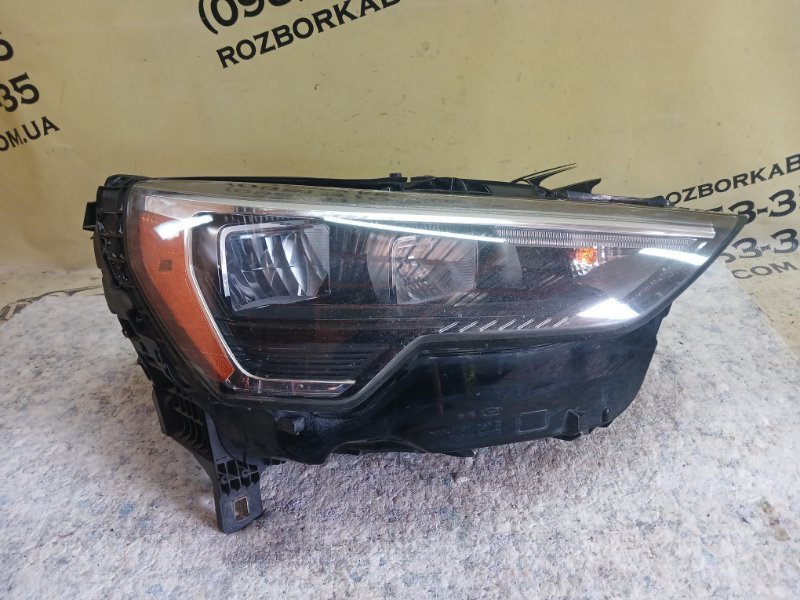 Запчасть фара передняя правая Audi Q3 2019 83A DHHA 83A941012B Б/У Фара передняя правая Audi Q3 2019 83A DHHA 83A941012B Б/У