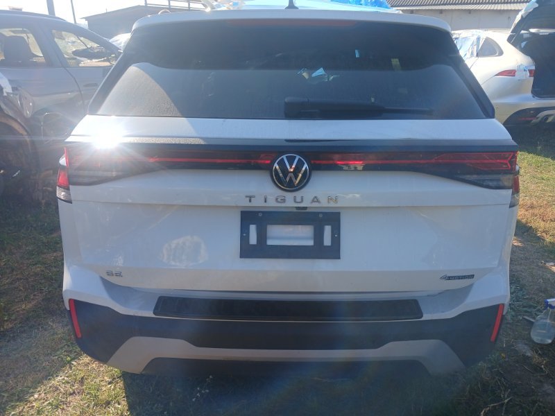 Крышка багажника Volkswagen Tiguan 2025 Tiguan 3 2.0 DYLA 57N827023 Б/У