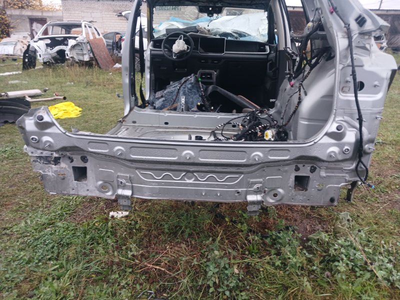 Панель задняя Volkswagen Tiguan 2025 Tiguan 3 2.0 DYLA 57N813301 Б/У