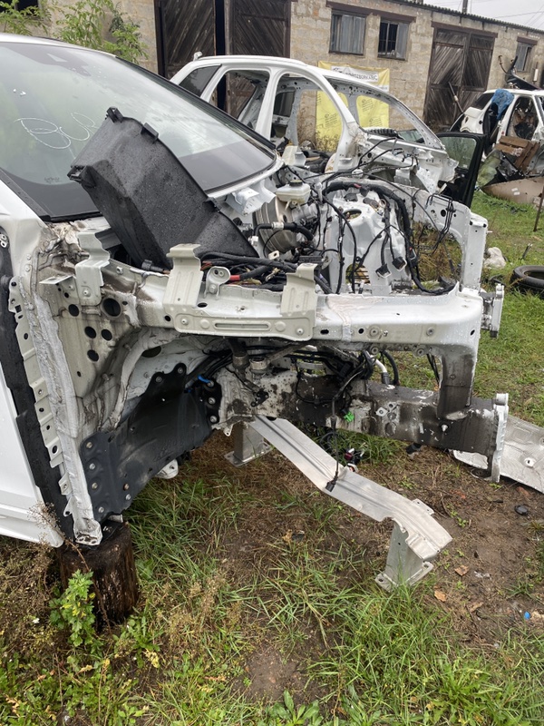 Четверть (ланжерон передний правый Q8 2020 3.0 DCBD