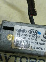 Блок управління/підсилювач антени Kia Forte 2.0 Блок управління/підсилювач антени Kia Forte 2.0