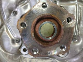 Цапфа ( Поворотний кулак) задняя левая Q5 2020 80A DJYA