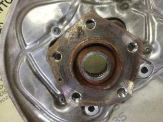 Цапфа ( Поворотний кулак) задняя правая Q5 2020 80A DJYA