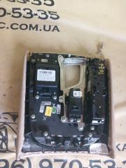 Накладка переключателя передач 750 2016 G11 G12 4.4 Накладка переключателя передач 750 2016 G11 G12 4.4