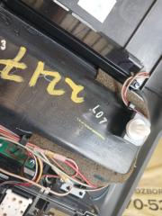 Плафон салона Legacy 2017 BN9 2.5 Плафон салона Legacy 2017 BN9 2.5