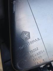 Бардачок Cherokee 2017 KL 2.4 Бардачок Cherokee 2017 KL 2.4