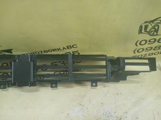 Дефлектор радиатора 750 2016 G11 G12 4.4 Дефлектор радиатора 750 2016 G11 G12 4.4