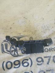 Защита рычага передняя правая Mercedes-Benz GLC 300 2018 Б/У Защита рычага передняя правая Mercedes-Benz GLC 300 2018