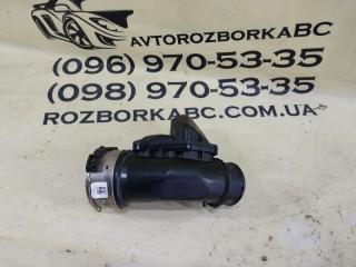 Патрубок интеркулера Volvo XC90 2021 Б/У Патрубок интеркулера Volvo XC90 2021