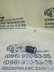 Патрубок интеркулера Volkswagen Passat 2014 Б/У Патрубок интеркулера Volkswagen Passat 2014