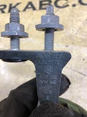 Петля двери передняя правая Q8 2019 3.0 Петля двери передняя правая Q8 2019 3.0