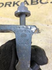 Петля двери передняя правая Q8 2019 3.0 Петля двери передняя правая Q8 2019 3.0