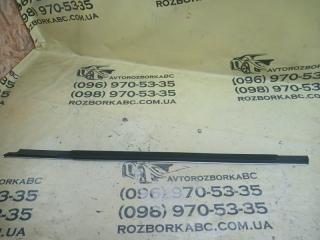 Молдинг двери центральний GLC 300 2018 X253 2.0 27492031710098 Молдинг двери центральний GLC 300 2018 X253 2.0 27492031710098