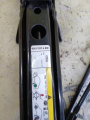 Домкрат Audi Q5 80A 2.0 Домкрат Audi Q5 80A 2.0