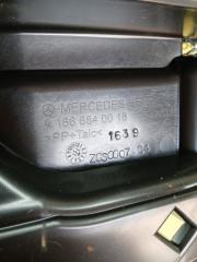 Накладка пола правая Mercedes-Benz gl 450 x166 276 3.0 biturbo