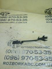 Дефлектор радиатора правый Volkswagen Tiguan 2019 Б/У Дефлектор радиатора правый Volkswagen Tiguan 2019