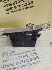 Бардачок торпеди gl 450 2015 x166 276 3.0 biturbo