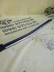 Молдинг стекла задний левый Mercedes-Benz gl 450 x166 276 3.0 biturbo
