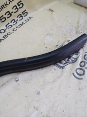 Уплотнитель капота gl 450 2015 x166 276 3.0 biturbo