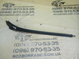 Молдинг лобового стекла правый Mercedes-Benz GLB 250 26092030411829 Молдинг лобового стекла правый Mercedes-Benz GLB 250 26092030411829