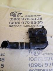 Корпус воздушного фильтра правый gl 450 2015 x166 276 3.0 biturbo