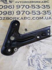Кронштейн подрамника передний правый Mercedes-Benz gl 450 x166 276 3.0 biturbo