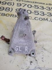 Кронштейн двигателя правый gl 450 2015 x166 276 3.0 biturbo