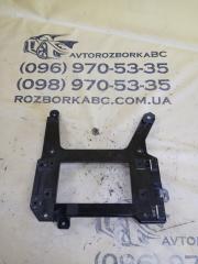 Кронштейн Audi Q7 2016 Б/У Кронштейн Audi Q7 2016