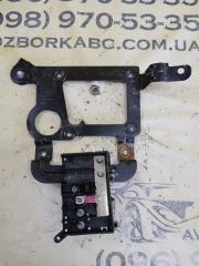 Кронштейн Q7 2016 4M 3.0