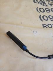 Замок капота передний passat 2014 B7 2.0