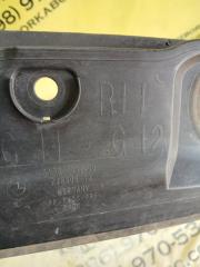 Уплотнитель крыла передний правый 7 16-22 G11 G12