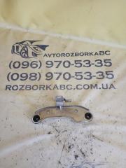 Кронштейн радиатора передний правый BMW 530 2018 Б/У Кронштейн радиатора передний правый BMW 530 2018