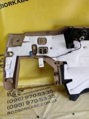 Обшивка багажника задняя правая gl 450 2015 x166 276 3.0 biturbo