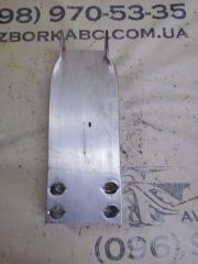 Кронштейн усилителя бампера передний GLC 300 2019 X253 27492031846862