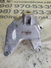 Кронштейн опоры двигателя передний левый Q8 2019 DCBD