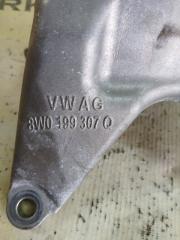 Кронштейн опоры двигателя передний левый Q8 2019 DCBD