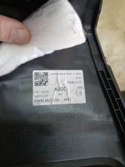 Обшивка салона левая Q8 2019 DCBD