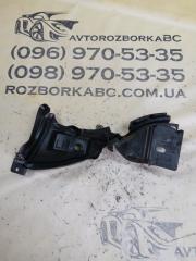 Уплотнитель капота левый 530 2018 G30 XB1142M0 Уплотнитель капота левый 530 2018 G30 XB1142M0