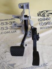 Блок педалей Audi Q8 DCBD Блок педалей Audi Q8 DCBD