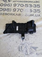 Распределитель потенциалов Q8 2019 3.0 DCBD Распределитель потенциалов Q8 2019 3.0 DCBD