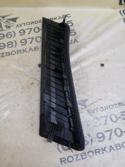 Накладка сиденья задняя правая Audi Q8 3.0 DCBD Накладка сиденья задняя правая Audi Q8 3.0 DCBD