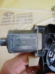 Моторчик стеклоподъемника задний правый Audi Q8 3.0 DCBD Моторчик стеклоподъемника задний правый Audi Q8 3.0 DCBD