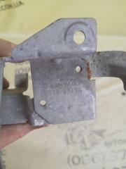 Кронштейн GLS 450 4MATIC 2018 276 3.0 biturbo Кронштейн GLS 450 4MATIC 2018 276 3.0 biturbo