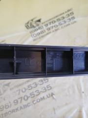 Накладка пола багажника задняя правая Q8 2019 3.0 DCBD Накладка пола багажника задняя правая Q8 2019 3.0 DCBD