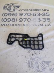 Крепление покрытия пола правое Q8 2019 3.0 DCBD Крепление покрытия пола правое Q8 2019 3.0 DCBD