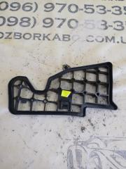 Крепление покрытия пола левое Audi Q8 3.0 DCBD Крепление покрытия пола левое Audi Q8 3.0 DCBD